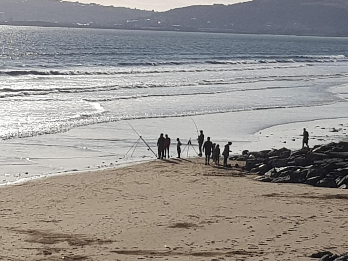 Driftmark Beachfront Location Aberavon Beach Sea Views Large Driveway Parking Private Site Fibre Optic Wi Fi Port Talbot Bagian luar foto